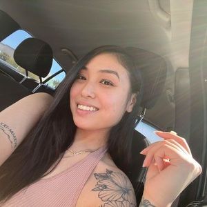 Meet your Posher, Leslie